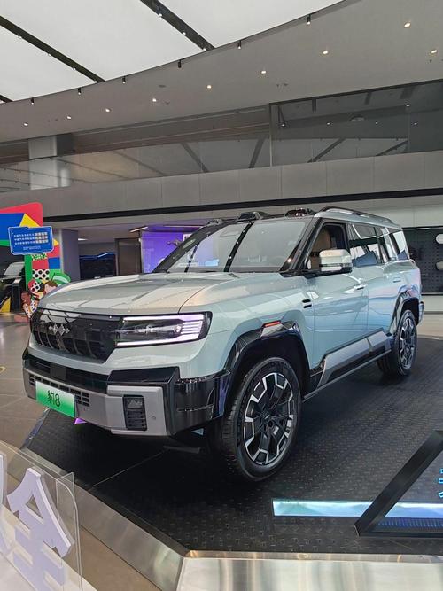 深圳罗湖区华汇博企业管理咨询比亚迪方程豹硬派越野的爆款，英菲尼迪35周年与你共成长